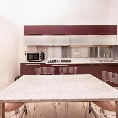 דירה Cuore Al Centro - Luxury Near Egyptian Museum With Parking By A Porter