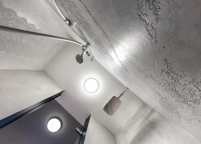 Cuore Al Centro - Luxury Near Egyptian Museum With Parking By A Porter *