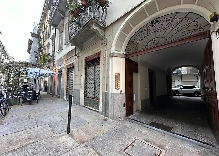 Cuore Al Centro - Luxury Near Egyptian Museum With Parking By A Porter